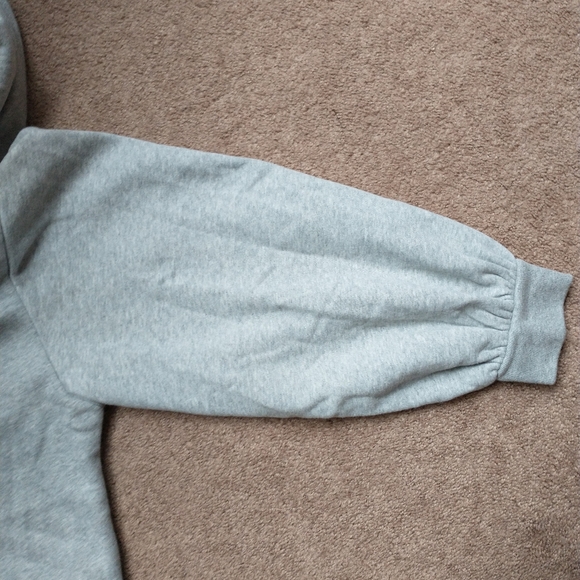 Gap Hoodie - Picture 2 of 4